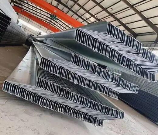 Z型鋼和C型鋼兩者之間的區(qū)別！襄陽(yáng)遠(yuǎn)大Z型鋼廠家為你介紹！