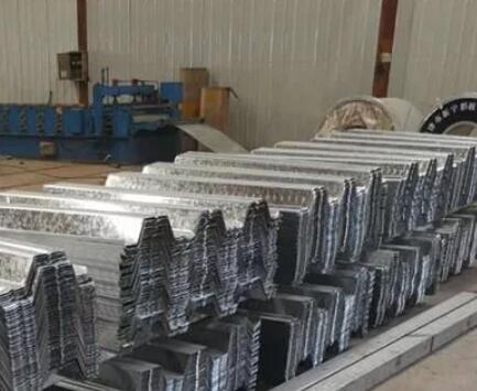 襄陽(yáng)遠(yuǎn)大樓承板鋪設(shè)要注意什么？