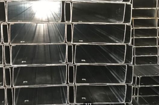 襄陽(yáng)遠(yuǎn)大彩鋼盤點(diǎn)：Z型鋼和C型鋼有什么區(qū)別？