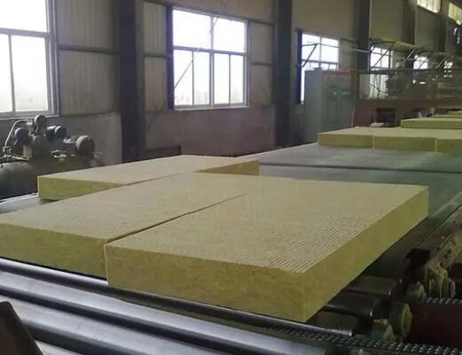 襄陽遠(yuǎn)大為你揭秘為什么外墻巖棉板能廣泛運(yùn)用于建筑裝修中！